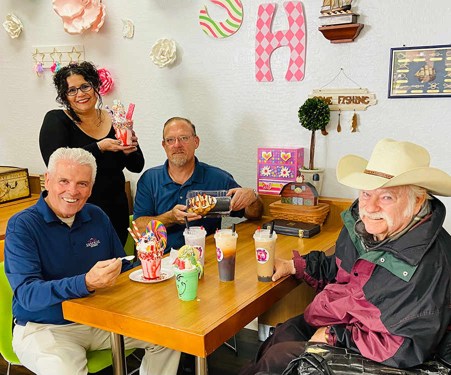 Mayor Hall and Councilmember Winters try desserts at Badazz Boba.